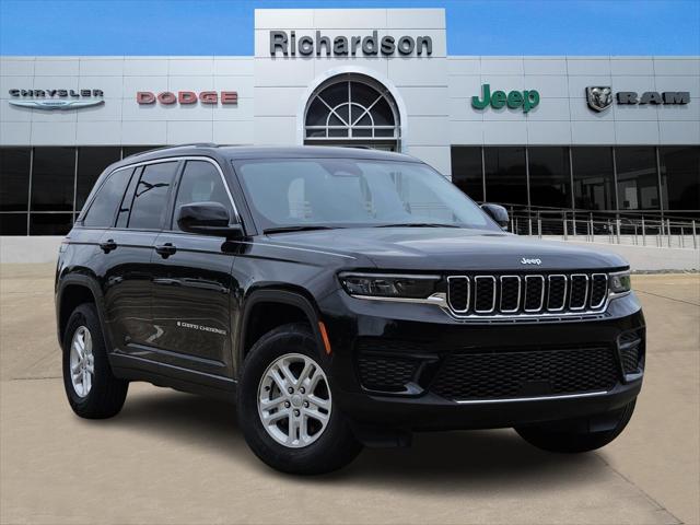 2023 Jeep Grand Cherokee Laredo 4x4