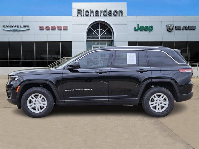 2023 Jeep Grand Cherokee Laredo 4x4