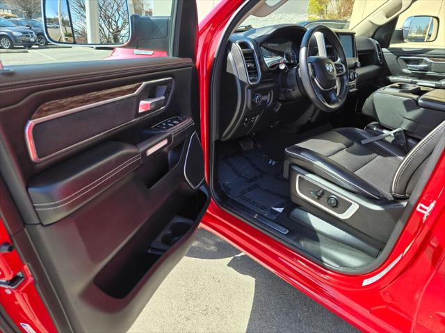 2019 Ram 1500 Laramie Crew Cab 4x4 6'4" Box