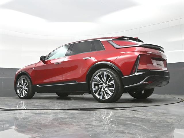 2025 Cadillac iQ Luxury w/1SE