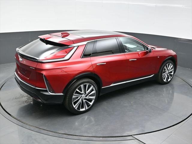 2025 Cadillac iQ Luxury w/1SE