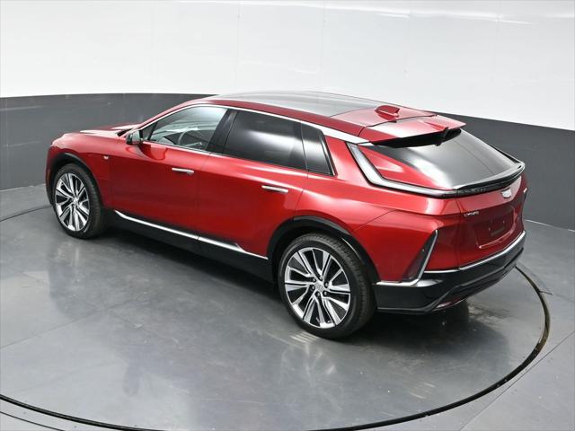 2025 Cadillac iQ Luxury w/1SE