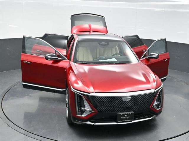 2025 Cadillac iQ Luxury w/1SE