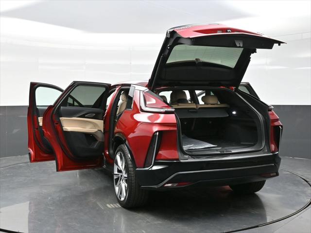 2025 Cadillac iQ Luxury w/1SE