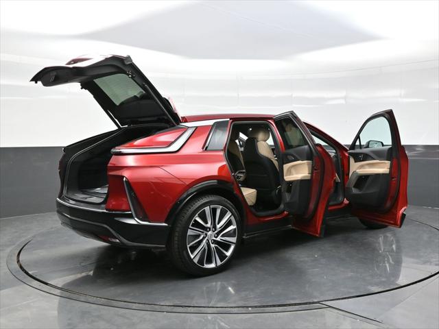 2025 Cadillac iQ Luxury w/1SE