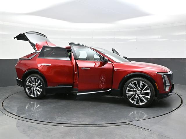 2025 Cadillac iQ Luxury w/1SE