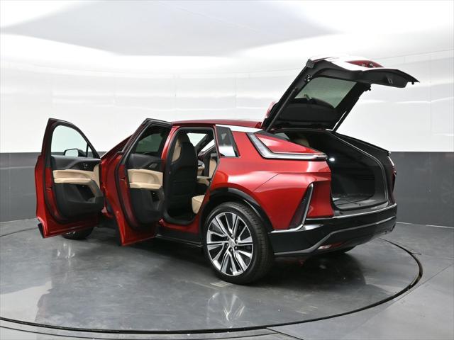 2025 Cadillac iQ Luxury w/1SE