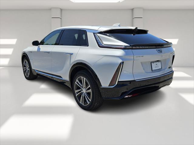 2025 Cadillac iQ Luxury w/1SC