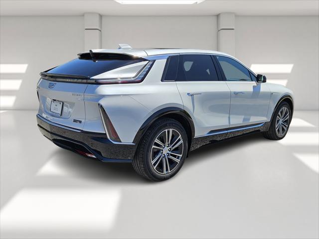 2025 Cadillac iQ Luxury w/1SC
