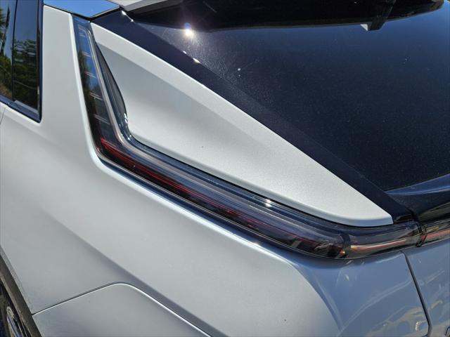 2025 Cadillac iQ Luxury w/1SC