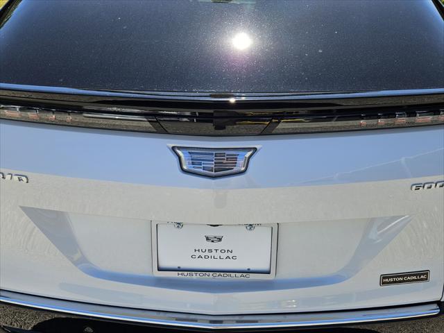 2025 Cadillac iQ Luxury w/1SC