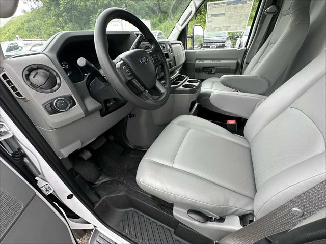 2026 Ford E-350 Cutaway Unknown
