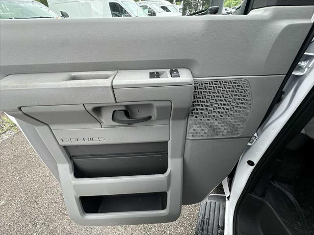 2026 Ford E-350 Cutaway Unknown
