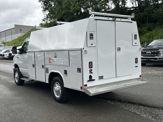 2026 Ford E-350 Cutaway Unknown
