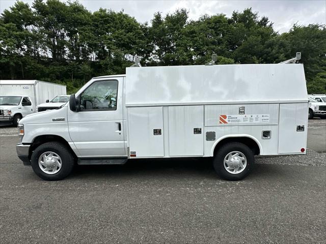 2026 Ford E-350 Cutaway Unknown