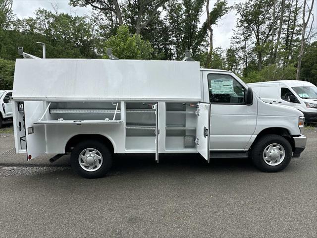 2026 Ford E-350 Cutaway Unknown