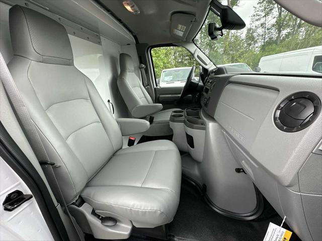 2026 Ford E-350 Cutaway Unknown