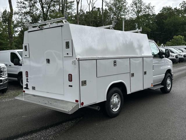 2026 Ford E-350 Cutaway Unknown