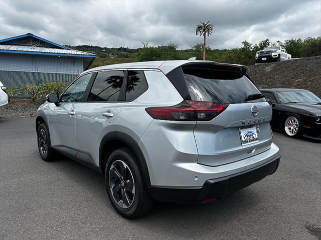 2025 Nissan Rogue FWD SV