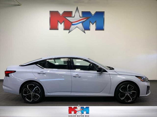 2023 Nissan Altima SR FWD