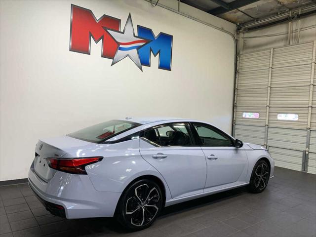 2023 Nissan Altima SR FWD