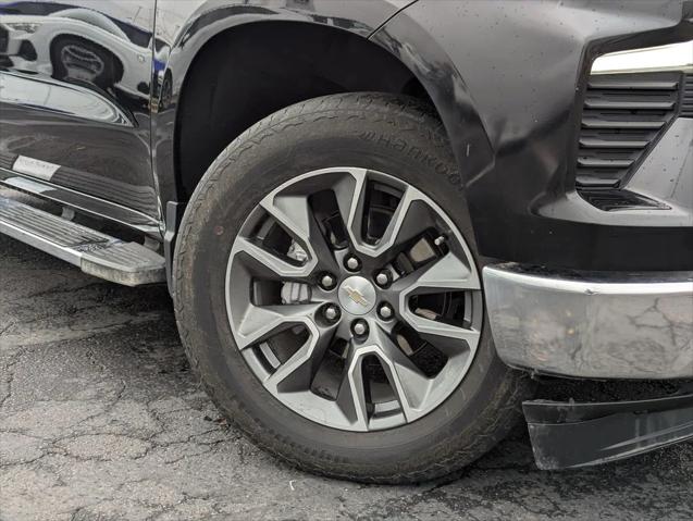 2023 Chevrolet Silverado 1500 2WD Crew Cab Short Bed LT