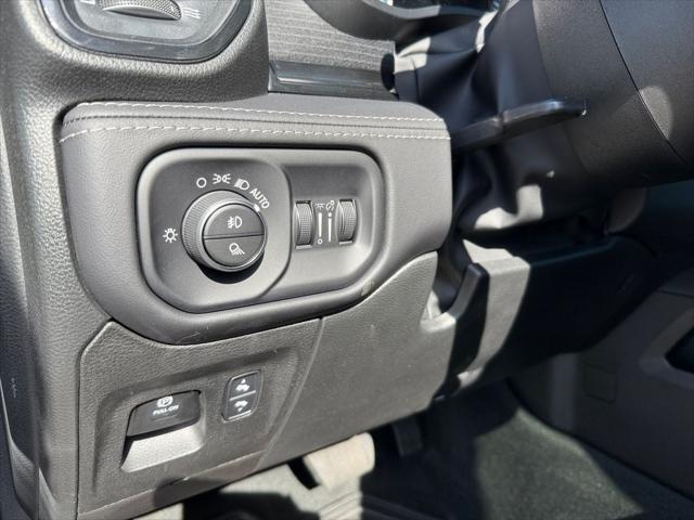 2022 RAM 1500 Limited Crew Cab 4x4 57 Box