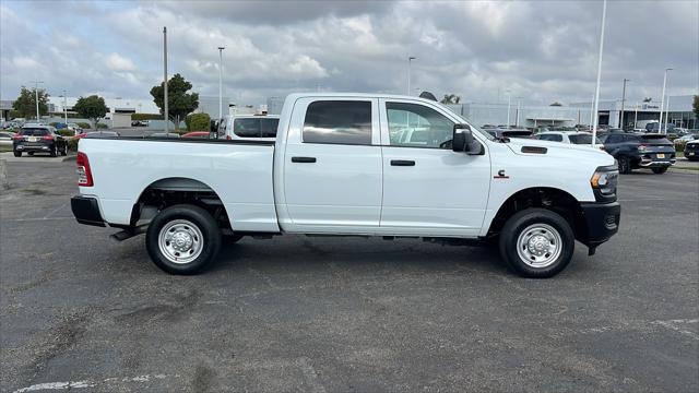 2024 RAM 2500 Tradesman Crew Cab 4x4 64 Box