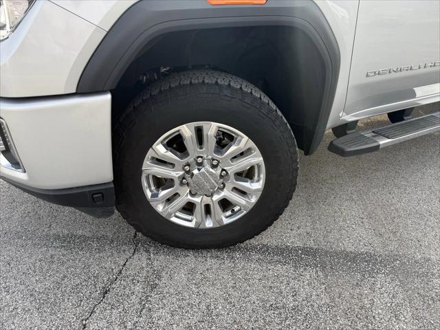 2023 GMC Sierra 2500HD 4WD Crew Cab Standard Bed Denali