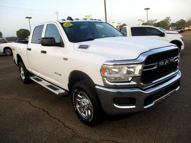2020 RAM 2500 Tradesman Crew Cab 4X4 64 Box