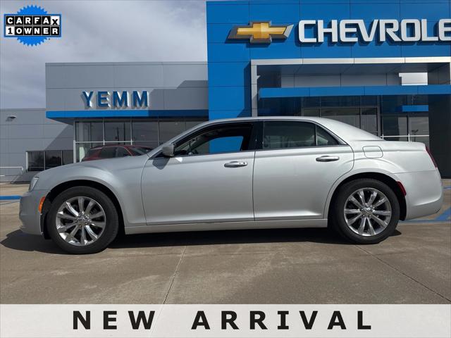 2019 Chrysler 300 Touring AWD