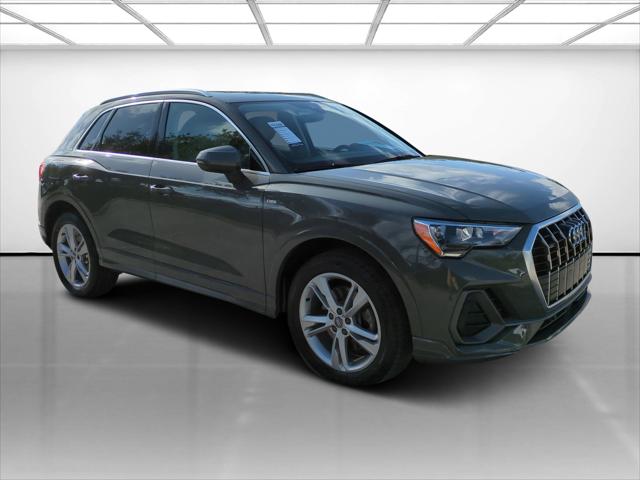 2020 Audi Q3 Premium 45 TFSI S line quattro Tiptronic