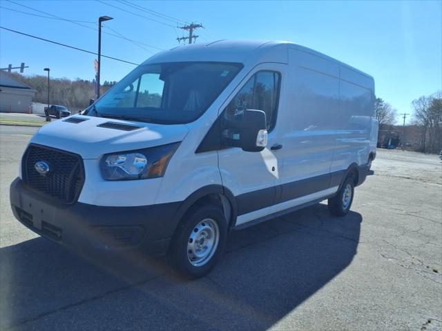 2025 Ford Transit Cargo Van Base