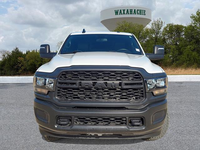 2023 RAM 3500 Tradesman Crew Cab 4x4 8 Box