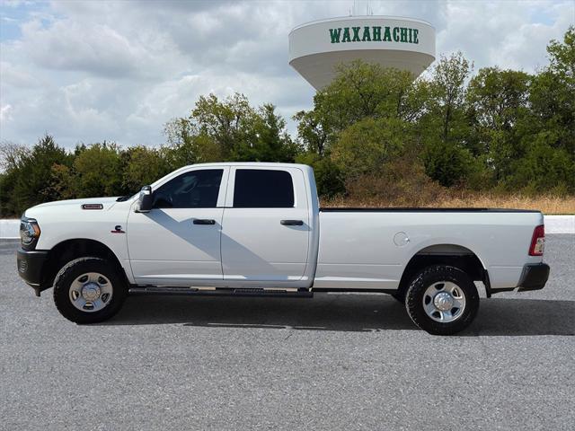 2023 RAM 3500 Tradesman Crew Cab 4x4 8 Box
