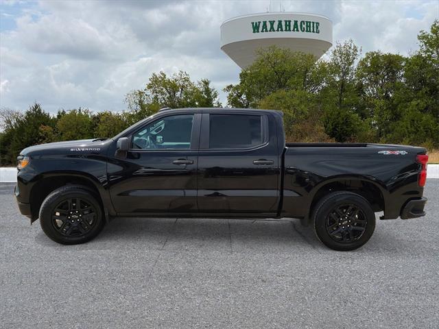 2022 Chevrolet Silverado 1500 4WD Crew Cab Short Bed Custom