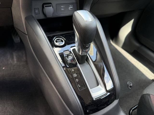 2025 Nissan Versa 1.6 SR
