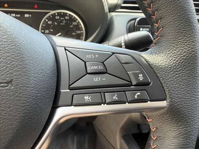 2025 Nissan Versa 1.6 SR