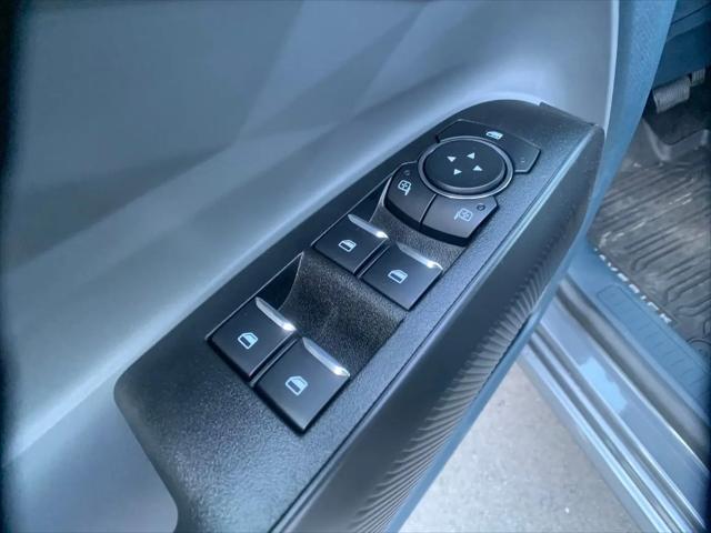 2025 Ford Maverick Lobo Standard