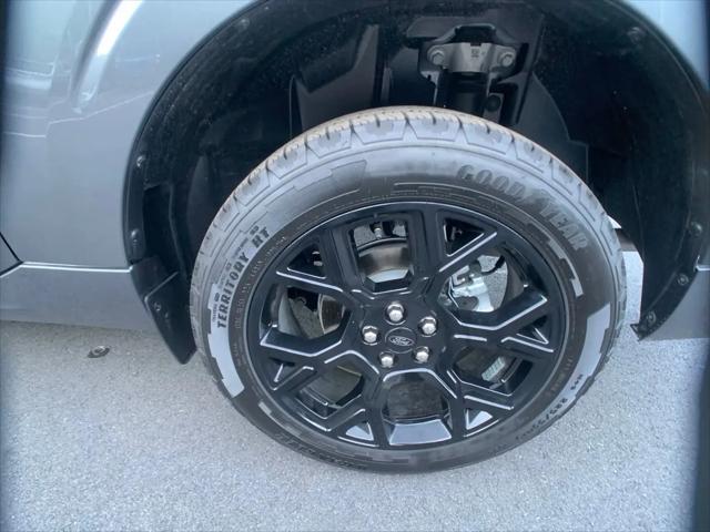 2025 Ford Maverick Lobo Standard