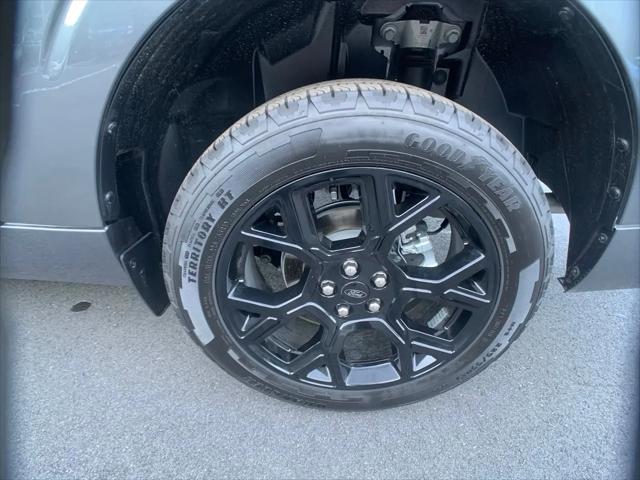 2025 Ford Maverick Lobo Standard