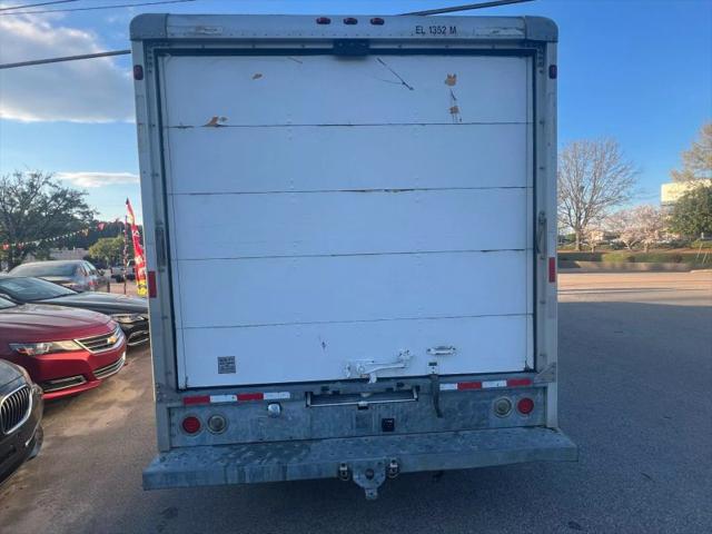 2007 Ford E-450 Cutaway Van Cab-Chassis