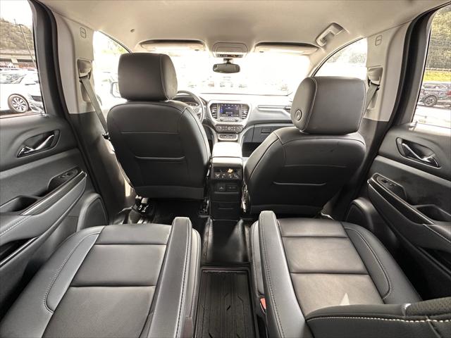 Used 2023 GMC Acadia For Sale in Pikeville, KY