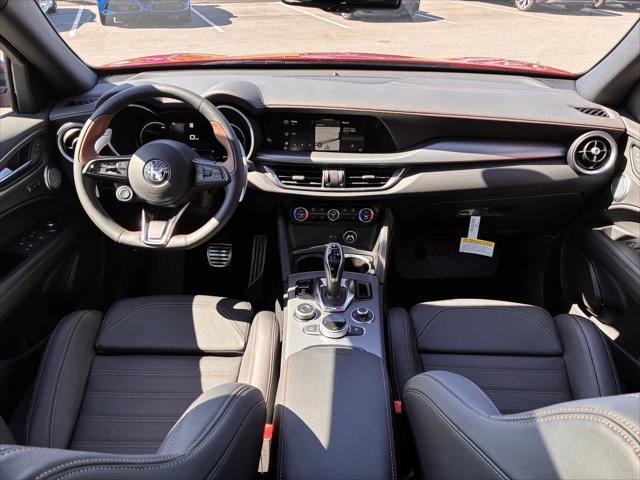 2025 Alfa Romeo Stelvio STELVIO INTENSA AWD 2025 Alfa Romeo Stelvio STELVIO INTENSA AWD