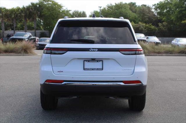 2025 Jeep Grand Cherokee GRAND CHEROKEE LAREDO X 4X2