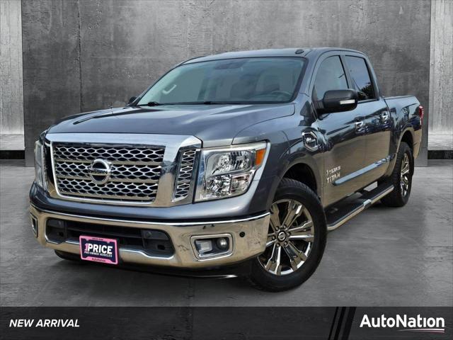 2017 Nissan TITAN SV
