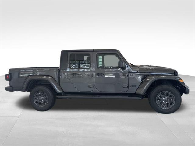 2024 Jeep Gladiator Sport S