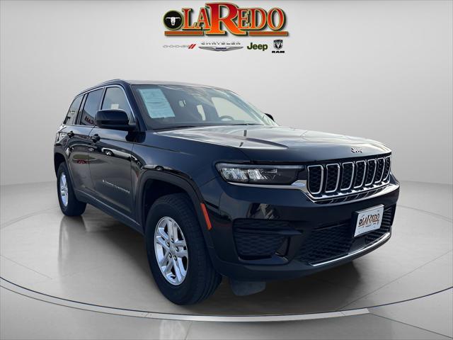 2023 Jeep Grand Cherokee Laredo 4x2