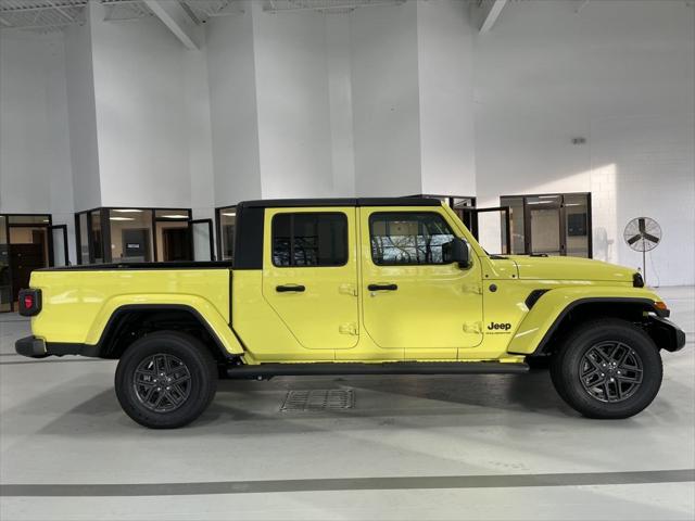 2024 Jeep Gladiator Sport S