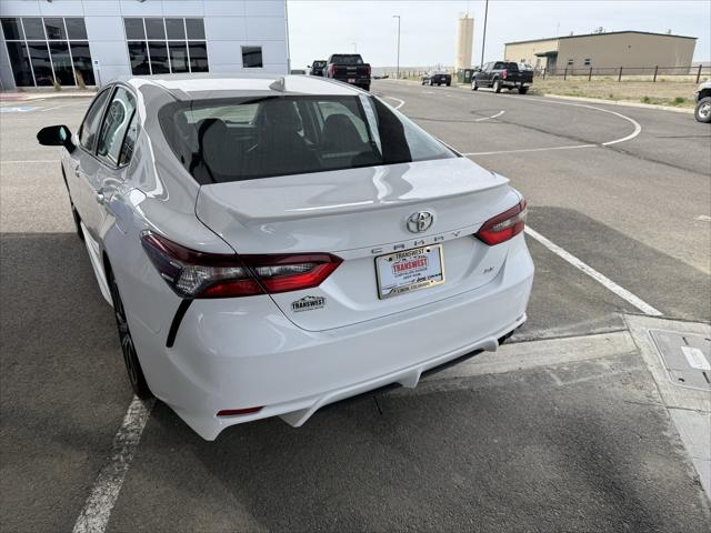 2022 Toyota Camry SE